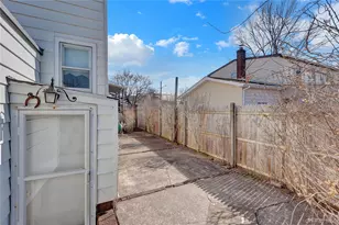 258 Belmont Ave, East Meadow, NY 11554 - Photo 24