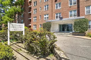 1111 Midland Ave, Bronxville, NY 10708 - Photo 2