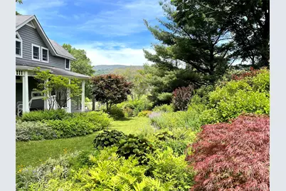 8 Manitou Ridge, Garrison, NY 10524 - Photo 2