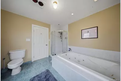 155 Smith Avenue, Islip, NY 11751 - Photo 16