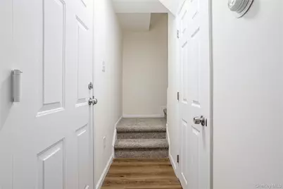 491 Ilyssa Way, New York, NY 10312 - Photo 16