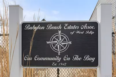 849 E Bay Drive, West Islip, NY 11795 - Photo 26