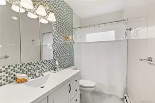 849 E Bay Dr, West Islip, NY 11795 - Photo 12