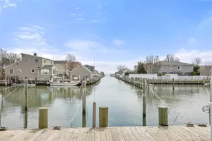 849 E Bay Dr, West Islip, NY 11795 - Photo 30