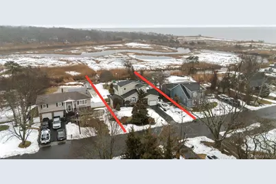 243 S Dunton Avenue, Patchogue, NY 11772 - Photo 2