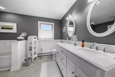 243 S Dunton Avenue, Patchogue, NY 11772 - Photo 36