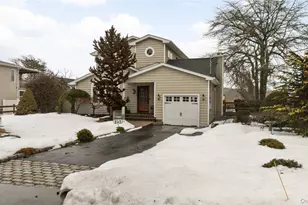 243 S Dunton Ave, Patchogue, NY 11772 - Photo 50