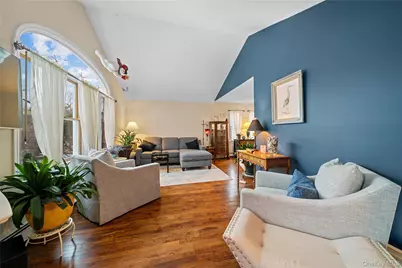 243 S Dunton Avenue, Patchogue, NY 11772 - Photo 12