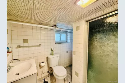 1813 Willow Lane, Bronx, NY 10461 - Photo 26