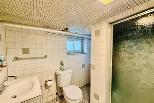 1813 Willow Ln, Bronx, NY 10461 - Photo 26