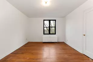 22-60 79th St, East Elmhurst, NY 11370 - Photo 10