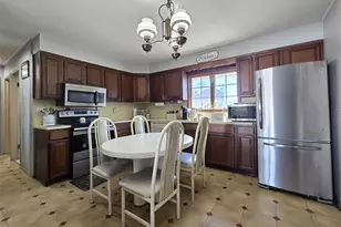 5 South Ln, Levittown, NY 11756 - Photo 2