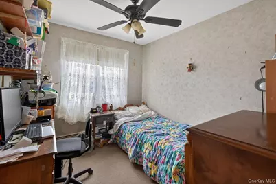 41 N Kings Avenue, Lindenhurst, NY 11757 - Photo 12