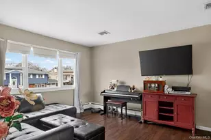 41 N Kings Ave, Lindenhurst, NY 11757 - Photo 4