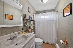 41 N Kings Ave, Lindenhurst, NY 11757 - Photo 10