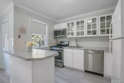 590 Bedford Road #2, Pleasantville, NY 10570 - Photo 16