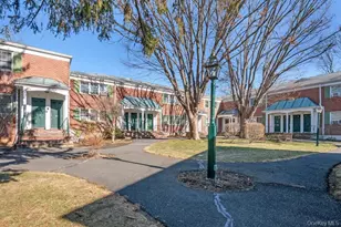 590 Bedford Rd, Pleasantville, NY 10570 - Photo 2