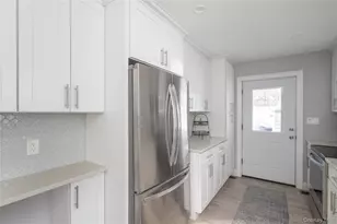 132 Webster St, Merrick, NY 11566 - Photo 12