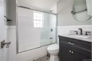 132 Webster St, Merrick, NY 11566 - Photo 18