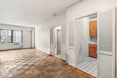 305 E 40th Street #14A, New York, NY 10016 - Photo 4