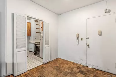 305 E 40th Street #14A, New York, NY 10016 - Photo 10