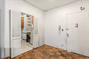 305 E 40th St, New York, NY 10016 - Photo 10