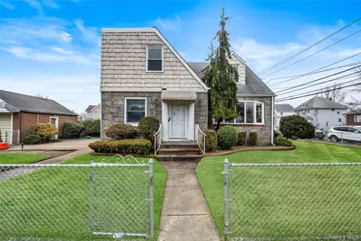 181 Monroe Street, Franklin Square, NY 11010 - Photo 1