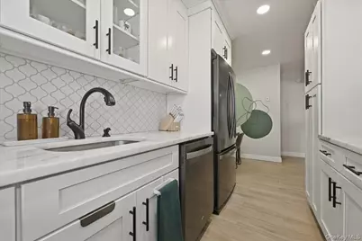 200 Atlantic Avenue #Apartment 107, Lynbrook, NY 11563 - Photo 20