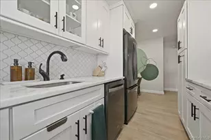 200 Atlantic Ave, Lynbrook, NY 11563 - Photo 20