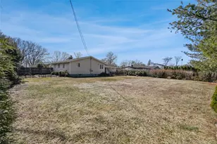 68 Lauren Ave, Dix Hills, NY 11746 - Photo 40