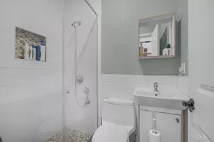 39-12 215th Pl, Bayside, NY 11361 - Photo 18