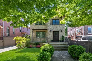 39-12 215th Pl, Bayside, NY 11361 - Photo 26