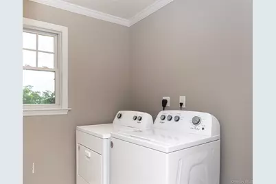 15 S Beach Road, Southampton, NY 11968 - Photo 28