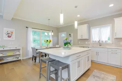 15 S Beach Road, Southampton, NY 11968 - Photo 16