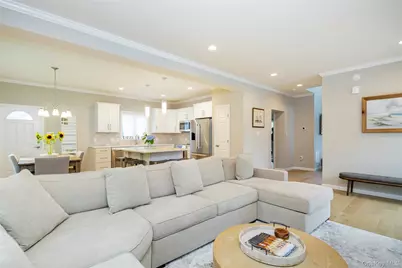 15 S Beach Road, Southampton, NY 11968 - Photo 14