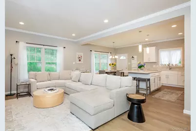 15 S Beach Road, Southampton, NY 11968 - Photo 12