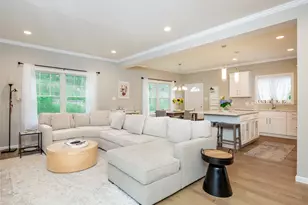 15 S Beach Rd, Southampton, NY 11968 - Photo 12