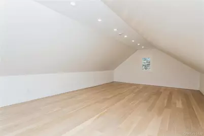 83 Thoreau Court, Yorktown Heights, NY 10598 - Photo 20