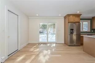 83 Thoreau Ct, Yorktown Heights, NY 10598 - Photo 8