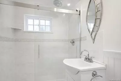 435 Montauk Highway, Westhampton Beach, NY 11978 - Photo 6