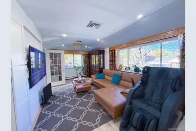 157-14 20th Road, Whitestone, NY 11357 - Photo 2