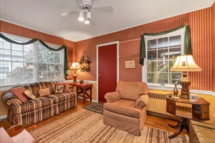 55 Vassar St, Garden City, NY 11530 - Photo 8