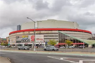 87-14 57th Rd, Elmhurst, NY 11373 - Photo 14