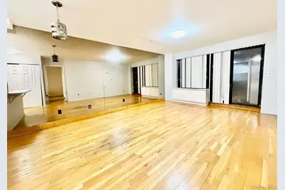 87-14 57th Road #3B, Elmhurst, NY 11373 - Photo 4