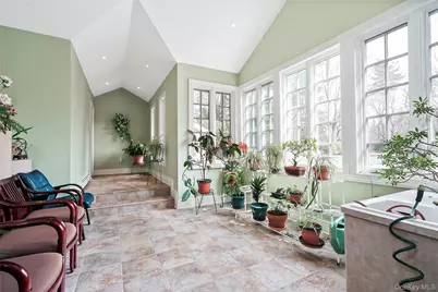 10 Hill Road, Sands Point, NY 11050 - Photo 16