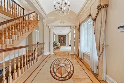 10 Hill Road, Sands Point, NY 11050 - Photo 4