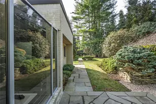 120 Bacon Rd, Old Westbury, NY 11568 - Photo 26