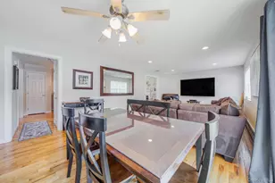 22 Northumberland Dr, Shoreham, NY 11786 - Photo 10