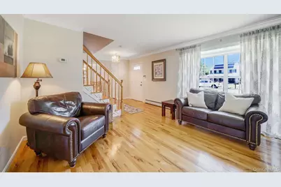 22 Northumberland Drive, Shoreham, NY 11786 - Photo 4