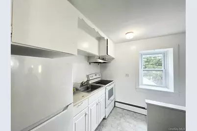 1612 Main Street #4, Pleasant Valley, NY 12569 - Photo 10